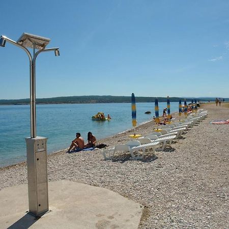 Hotel Pansion Ribica à Crikvenica Extérieur photo