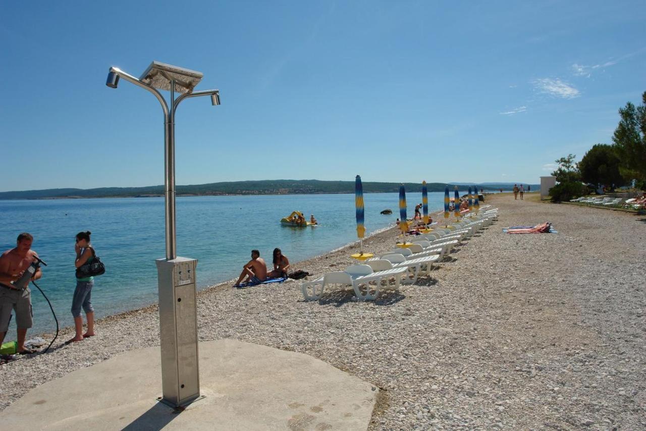 Hotel Pansion Ribica à Crikvenica Extérieur photo